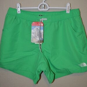The North Face - Bright Green Shorts - M